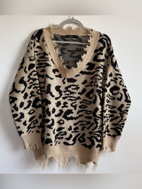 LEANI Leopard Print V-Neck Acrylic Knit Fringe Distressed Sweater Women’s XL